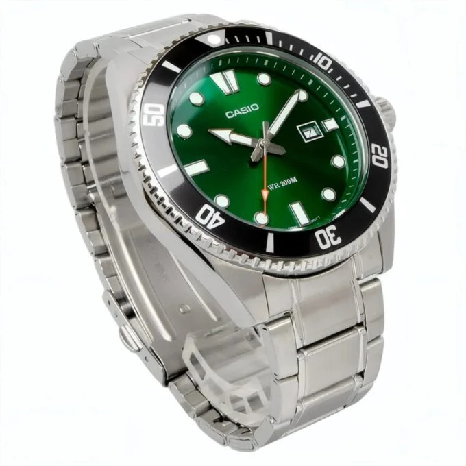 Montre Classique Homme Casio MDV-107D-3A2VDF - Acier Inoxydable, Quartz, Étanche 200m, Bracelet Métal - Argenté - Référence MDV-107D-3A2VDF