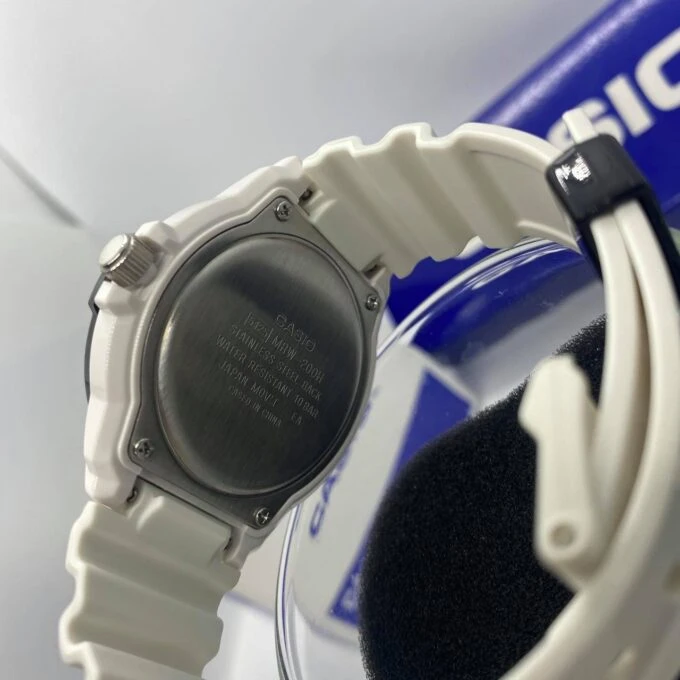 montre casio homme bracelet blanc en resine cadran blanc résistante à l'eau 12 mois de garantie mrw 200hc 7bvdf