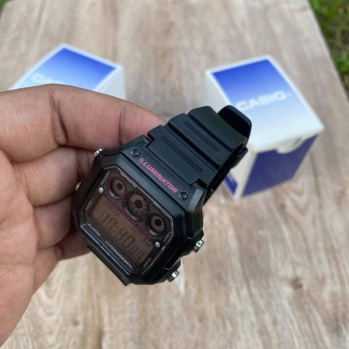 Montre Homme Casio - AE-1300WH-1A2VDF - Heure Mondiale 29 Fuseaux, Chronomètre, Minuterie, Alarme - Résine - Noir