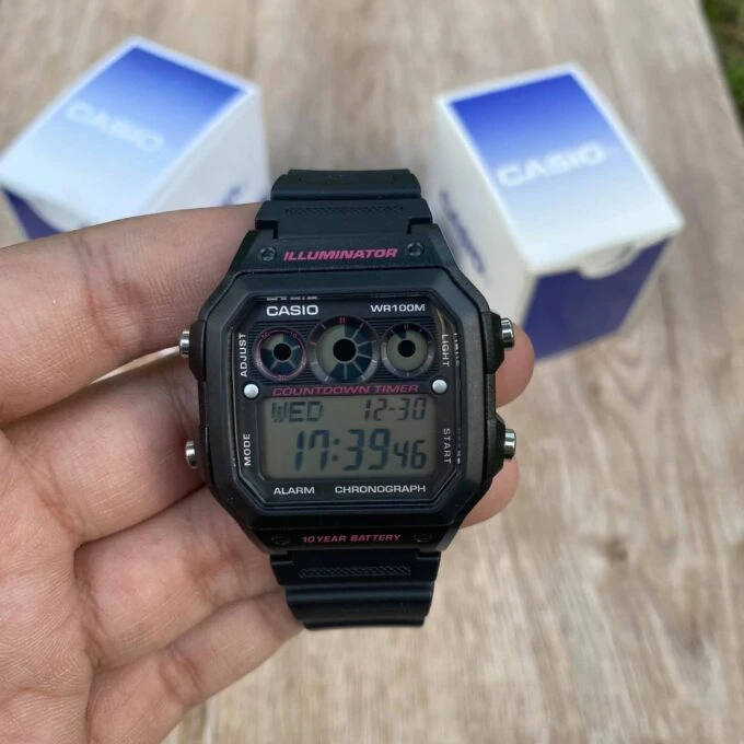 Montre Homme Casio - AE-1300WH-1A2VDF - Heure Mondiale 29 Fuseaux, Chronomètre, Minuterie, Alarme - Résine - Noir