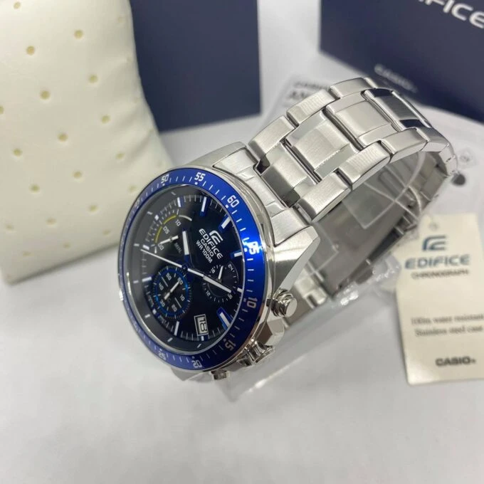 Montre Casio EFV-540D-1A2VUDF - Homme - Chronographe, Design Classique, Bracelet Acier Inoxydable - Argenté/Blue - Référence EFV-540D-1A2VUDF
