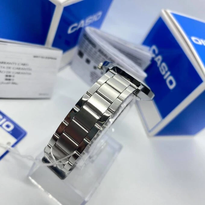 Montre CASIO Femme -LTP-VT01D-2BUDF - Bracelet Gris En Acier Inoxydable - Résistante à l'eau - 12 Mois De Garantie