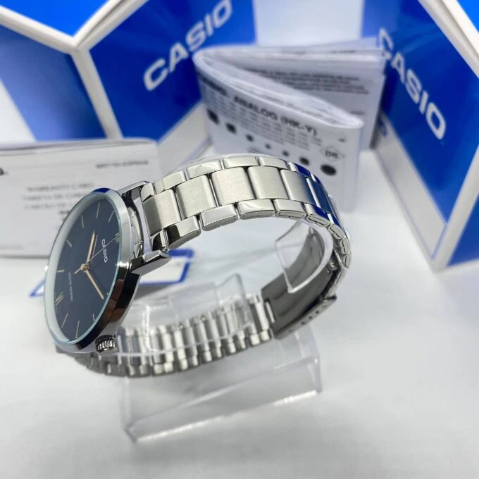 Montre CASIO Femme -LTP-VT01D-2BUDF - Bracelet Gris En Acier Inoxydable - Résistante à l'eau - 12 Mois De Garantie