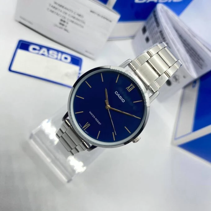 Montre CASIO Femme -LTP-VT01D-2BUDF - Bracelet Gris En Acier Inoxydable - Résistante à l'eau - 12 Mois De Garantie