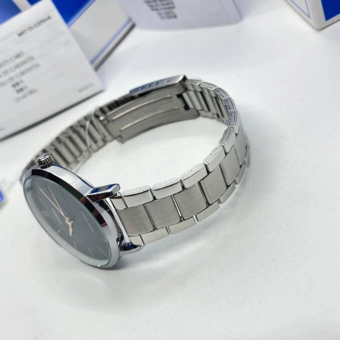 Montre CASIO Femme -LTP-VT01D-2BUDF - Bracelet Gris En Acier Inoxydable - Résistante à l'eau - 12 Mois De Garantie