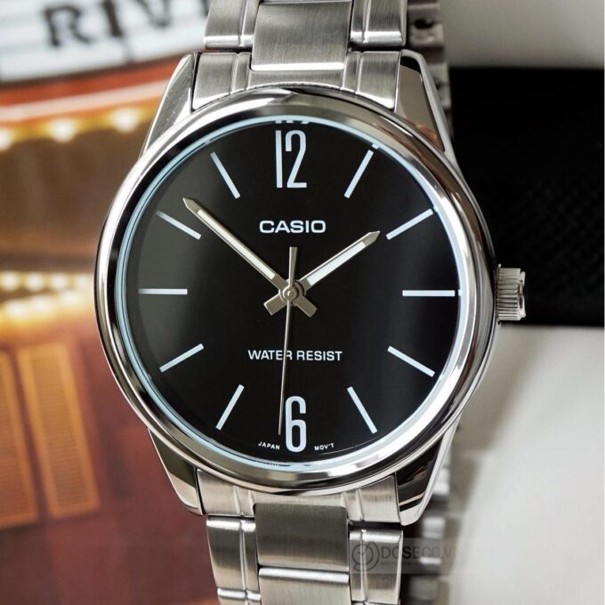 montre homme casio mtp v005d 1budf bracelet en acier inoxydable affichage analogique résistant à l'eau