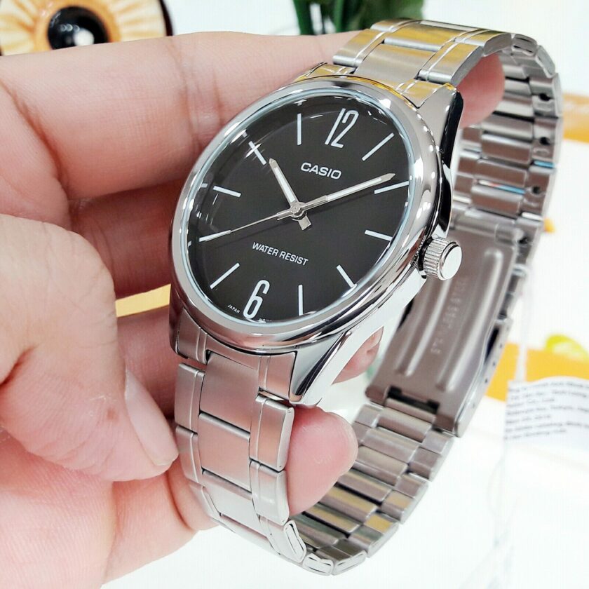 montre homme casio mtp v005d 1budf bracelet en acier inoxydable affichage analogique résistant à l'eau