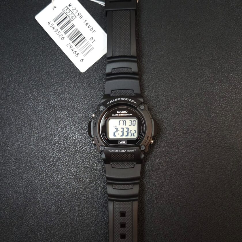 montre casio homme bracelet noir en resine boitier en resine résistante à l'eau 12 mois de garantie w 219h 1avdf