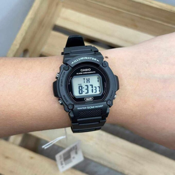 Montre CASIO Homme - Bracelet Noir En Resine - Boitier En Resine - Résistante à l'eau - 12 Mois De Garantie - W-219H-1AVDF