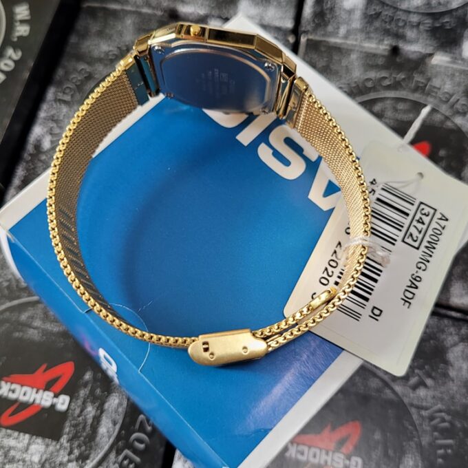 Montre Unisexe Casio – A700WMG-9ADF – Quartz, LED, Chronomètre, Alarme, Résistante à l’eau – Bracelet acier inoxydable – Or – Référence A700WMG-9ADF