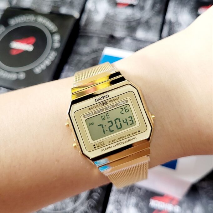 Montre Unisexe Casio – A700WMG-9ADF – Quartz, LED, Chronomètre, Alarme, Résistante à l’eau – Bracelet acier inoxydable – Or – Référence A700WMG-9ADF