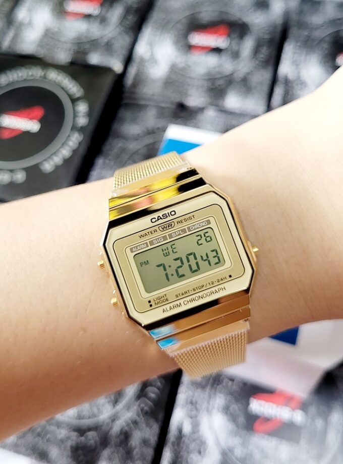 Montre Unisexe Casio – A700WMG-9ADF – Quartz, LED, Chronomètre, Alarme, Résistante à l’eau – Bracelet acier inoxydable – Or – Référence A700WMG-9ADF