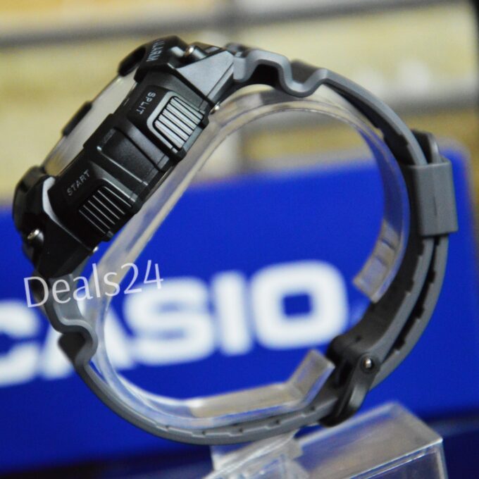 Montre Homme - Casio - Digital, Alarme Vibration, Étanche 100M, LED, Longue Autonomie - Résine - Noir - W-736H-8BVDF