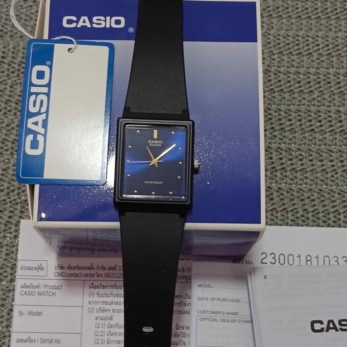 Montre Classique Casio Jeunesse MQ-38-2ADF - Résine, Résistante à l’eau, 3 ans d’autonomie, Légère 19g - Noir