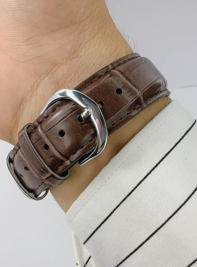 Montre Homme Casio MTP-VT01L-7B2UDF - Analogique, Résistante à leau, Bracelet Cuir Marron, Boîtier 46mm, Autonomie 3 ans