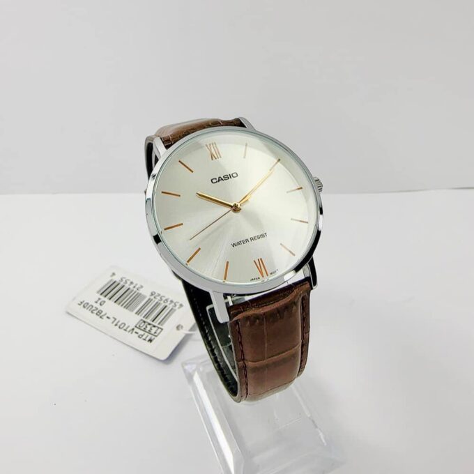 Montre Homme Casio MTP-VT01L-7B2UDF - Analogique, Résistante à leau, Bracelet Cuir Marron, Boîtier 46mm, Autonomie 3 ans