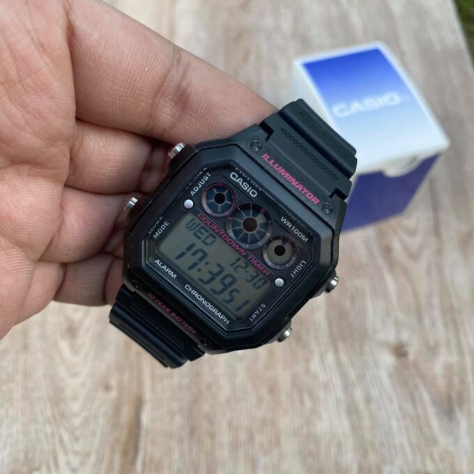 Montre Homme Casio - AE-1300WH-1A2VDF - Heure Mondiale 29 Fuseaux, Chronomètre, Minuterie, Alarme - Résine - Noir