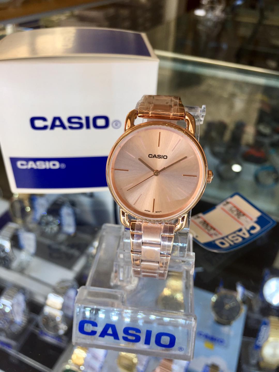 montre-femme-casio-ltp-e412pg-4adf-bracelet-en-acier-inoxydable-dore-resistant-a-leau-ltp-e412pg-4adf