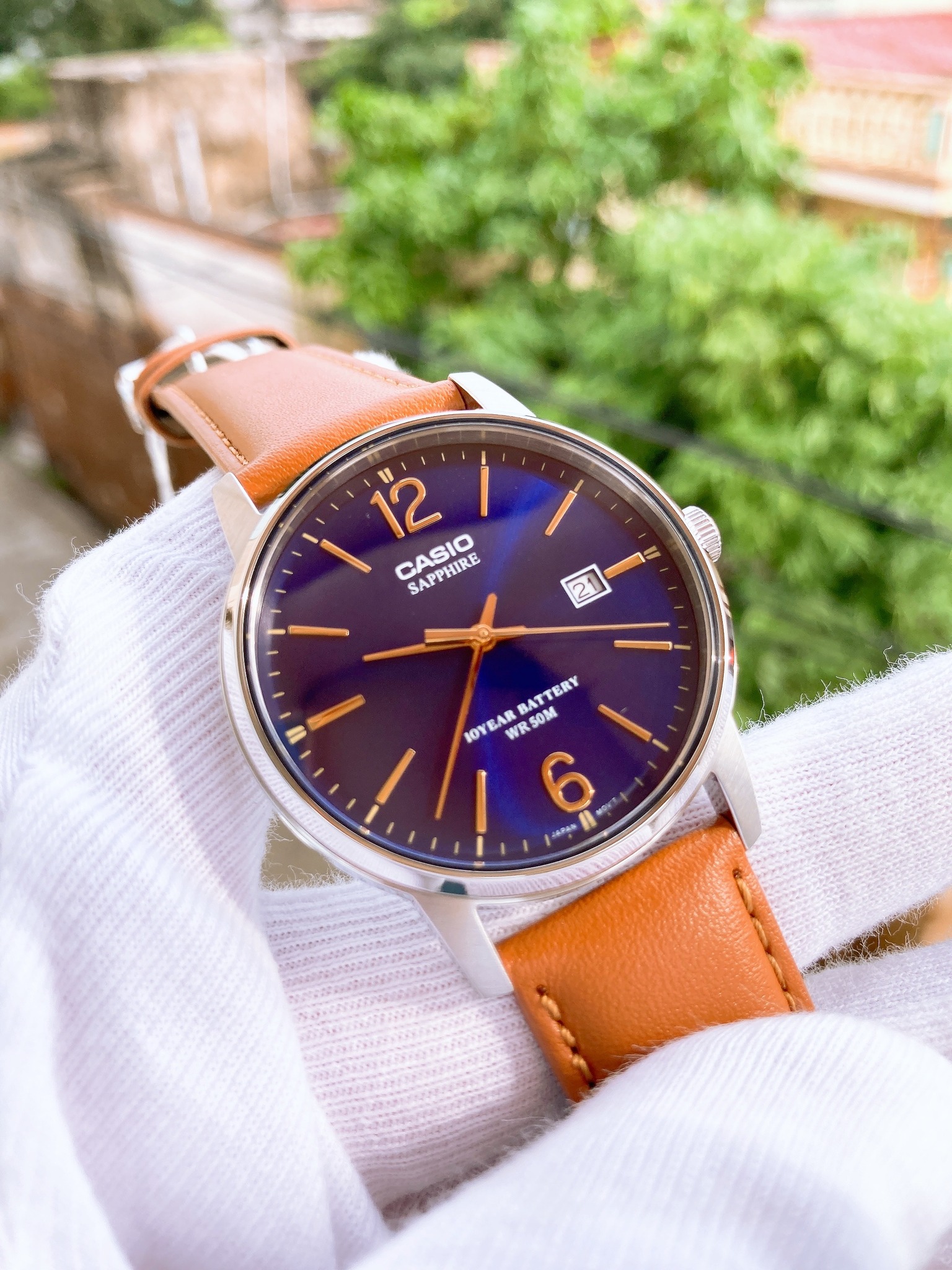 montre-casio-homme-mts-110l-2avdf-verre-sapphire-bracelet-marron-en-cuir-veritable-resistante-a-leau-12-mois-de-garantie-mts-110l-2avdf