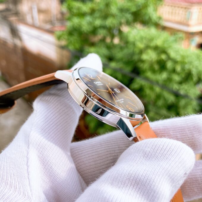 Montre CASIO Homme - MTS-110L-2AVDF - Verre sapphire - Bracelet Marron En Cuir Véritable - Résistante à l'eau - 12 Mois De Garantie