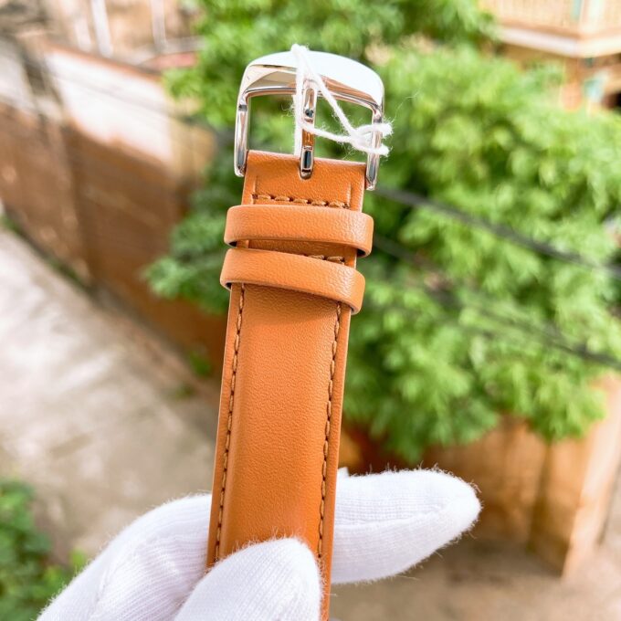 Montre CASIO Homme - MTS-110L-2AVDF - Verre sapphire - Bracelet Marron En Cuir Véritable - Résistante à l'eau - 12 Mois De Garantie