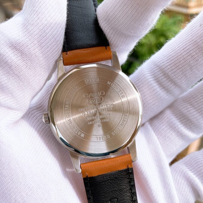 Montre CASIO Homme - MTS-110L-2AVDF - Verre sapphire - Bracelet Marron En Cuir Véritable - Résistante à l'eau - 12 Mois De Garantie