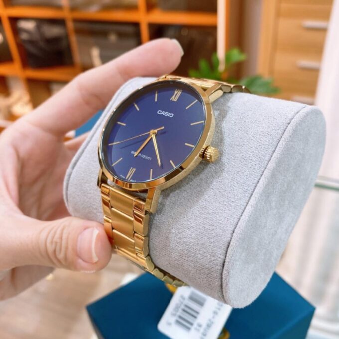 Montre CASIO Homme - MTP-VT01G-2BUDF - Bracelet Dorée En Acier Inoxydable - Résistante à l'eau - 12 Mois De Garantie