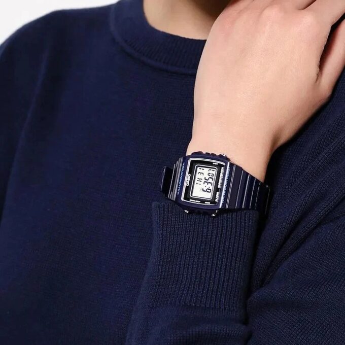 Montre Enfant CASIO - W-215H-2AVDF - Bracelet Noir En Resine - Boitier En Resine - Résistante à l'eau - 12 Mois De Garantie