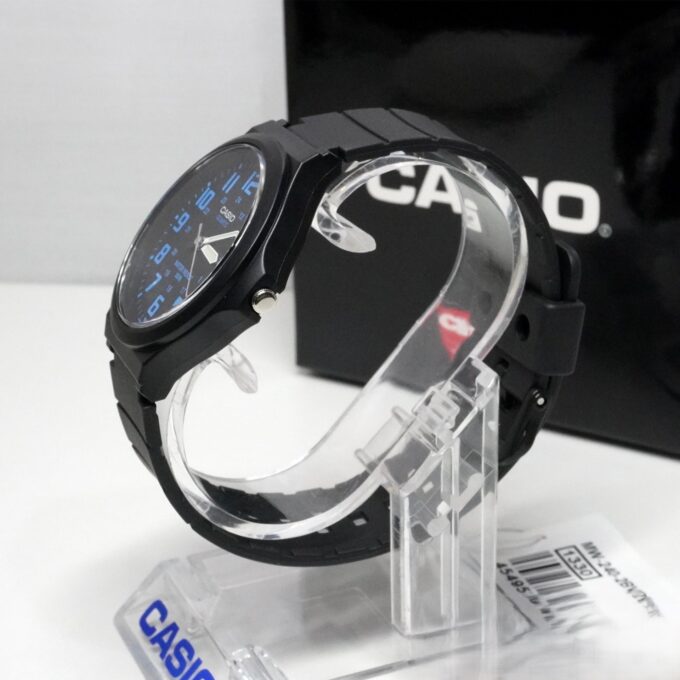 Montre Homme CASIO MW-240-2BVDF - Bracelet en résine noir - Résistant à l'eau