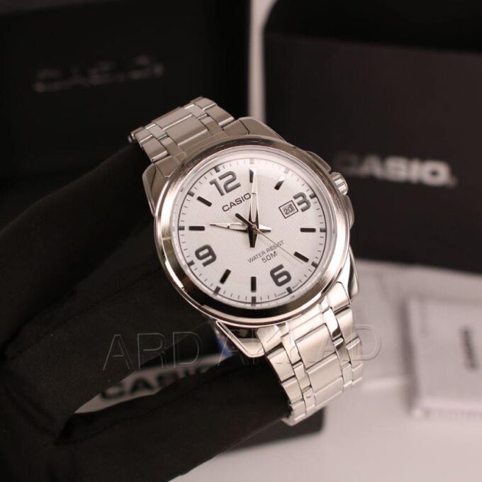 Montre CASIO Homme - MTP-1314D-7AVDF - Bracelet Gris En Acier Inoxydable - Cadran Blanc - 12 Mois De Garantie