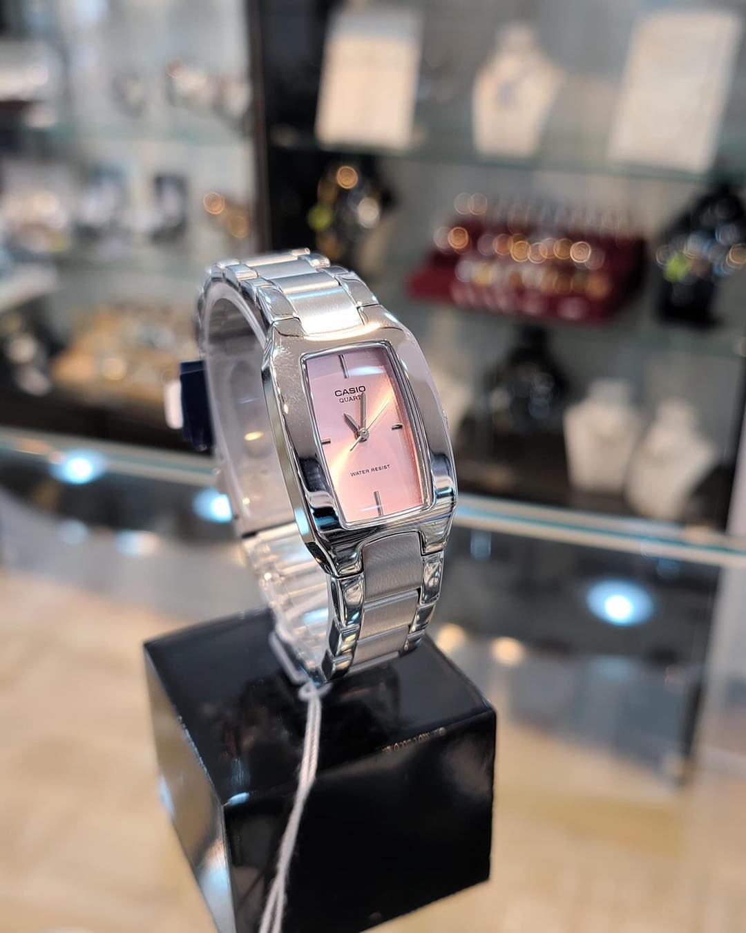 montre-casio-femme-ltp-1165a-4cdf-bracelet-gris-en-acier-inoxydable-resistante-a-leau-12-mois-de-garantie-ltp-1165a-4cdf