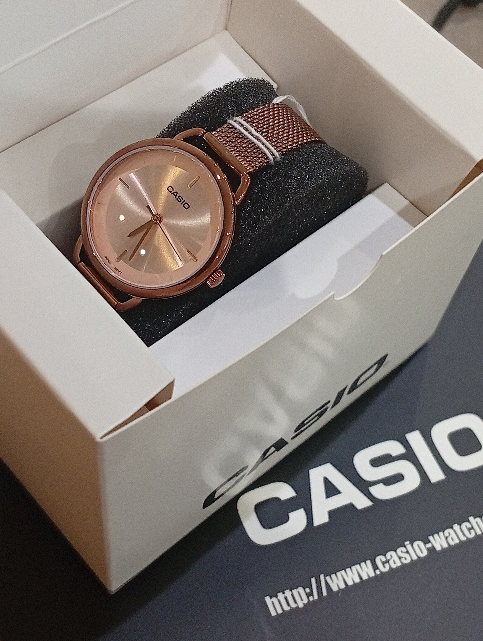 montre-femme-casio-ltp-e413mr-9adf-bracelet-en-acier-inoxydable-dore-resistant-a-leau-ltp-e413mr-9adf