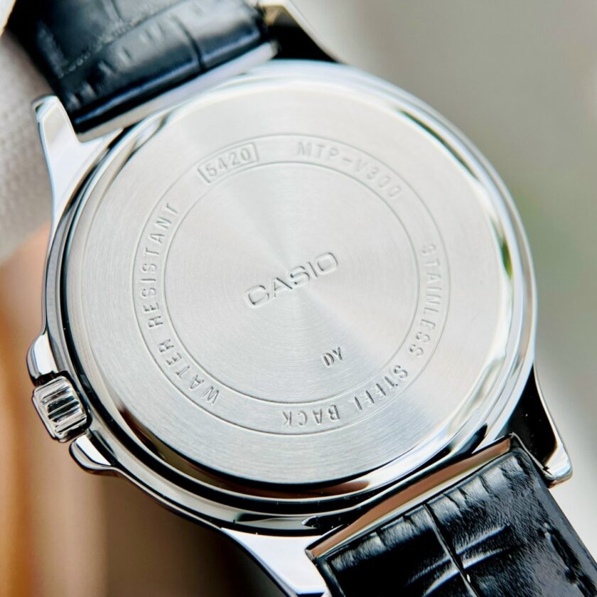 montre homme casio mtp v300l 1audf bracelet en cuir noir résistant à l'eau