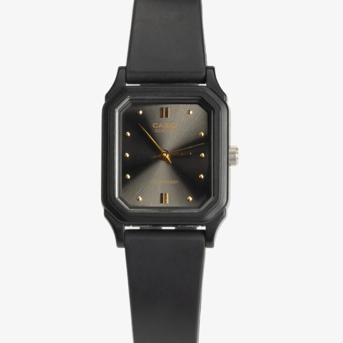 Montre CASIO Jeunesse - Bracelet Noir En Resine - Boitier En Resine - Résistante à l'eau - 12 Mois De Garantie - LQ-142E-1ADF