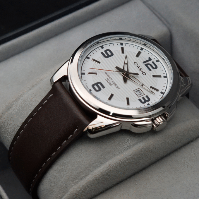 Montre Homme Casio - MTP-1314L-7AVDF - Bracelet en cuir marron - Affichage analogique - Résistant à l'eau