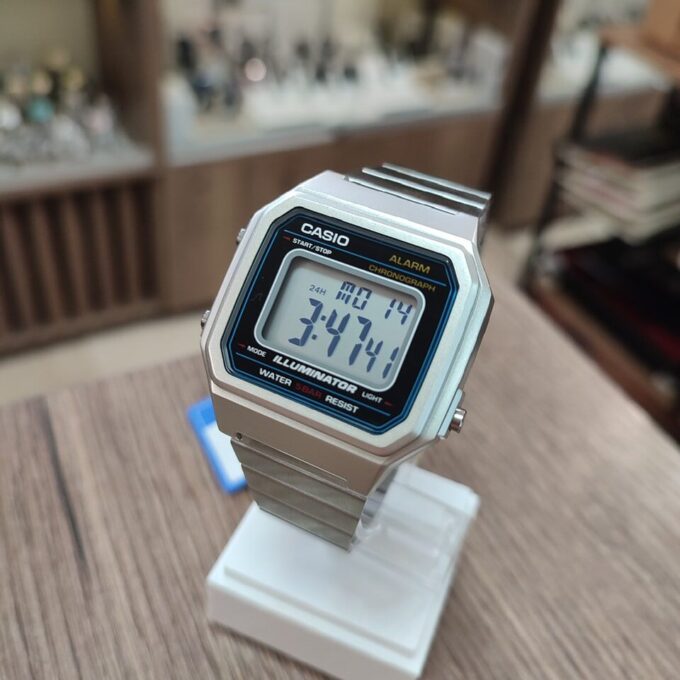 aiwatch_B650WD-1ADF - Montre CASIO Vintage Jeunesse - B650WD-1ADF - Bracelet Gris En Acier Inoxydable - Résistante à l'eau - 12 Mois De Garantie