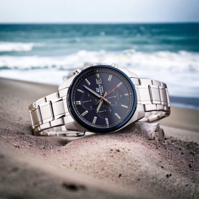 Montre CASIO Homme - Bracelet Gris En Acier Inoxydable - Résistante à l'eau - 12 Mois De Garantie - EFV-610DB-2AVUDF