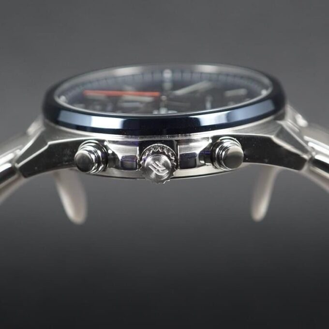 Montre CASIO Homme - Bracelet Gris En Acier Inoxydable - Résistante à l'eau - 12 Mois De Garantie - EFV-610DB-2AVUDF