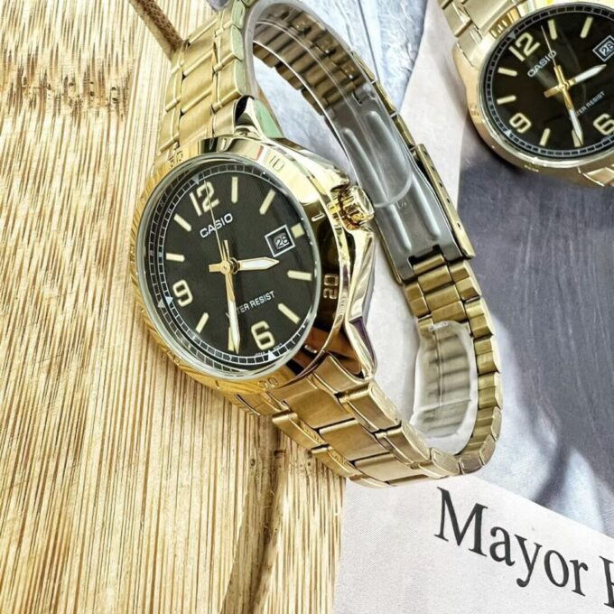 Montre CASIO Femme - Bracelet DoRée En Acier Inoxydable - Résistante à l'eau - 12 Mois De Garantie - LTP-V004G-1BUDF