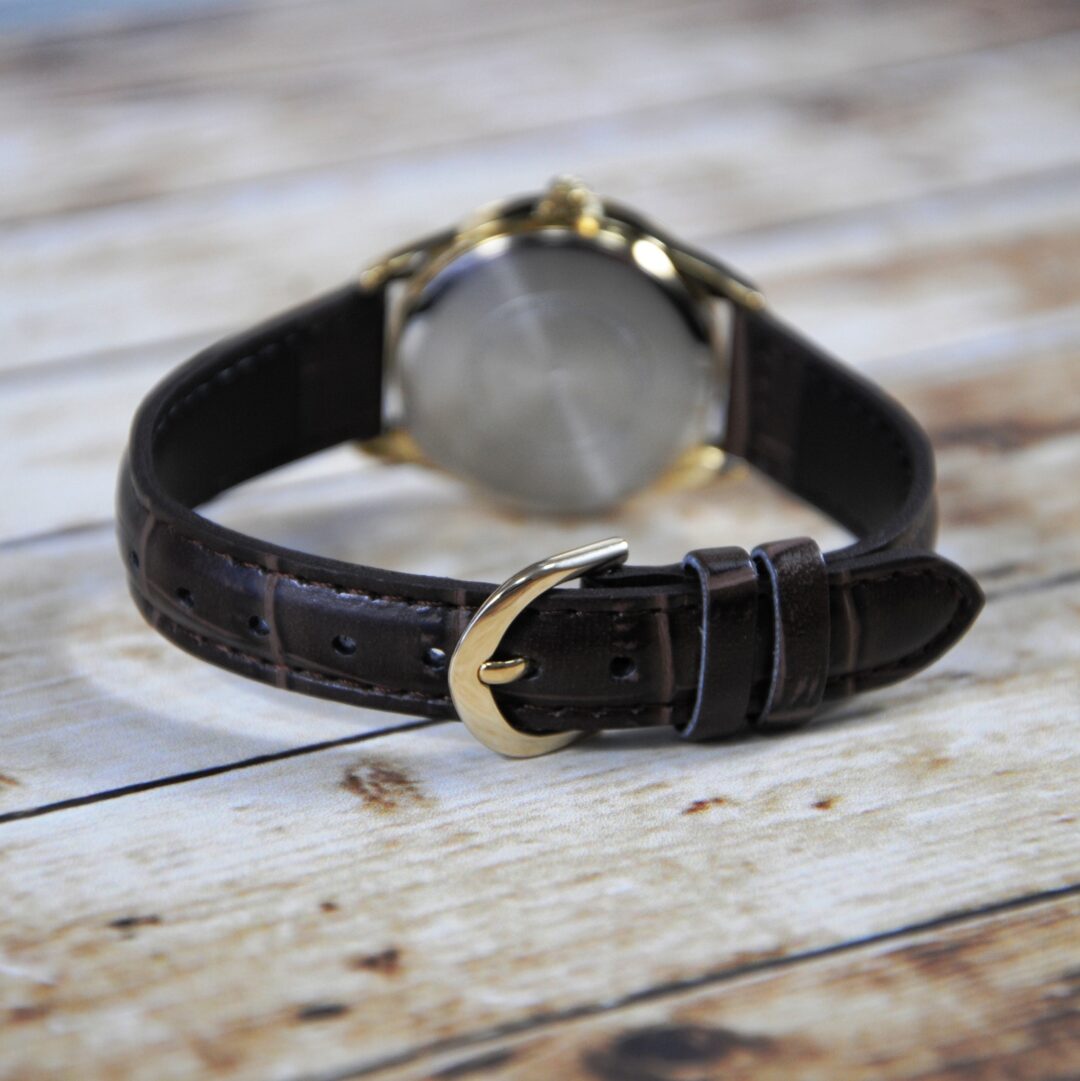 aiwatch_LTP-V005GL-9AUDF - Montre CASIO Femme - Bracelet Marron En Cuir Véritable -Résistante à l'eau - 12 Mois De Garantie - LTP-V005GL-9AUDF