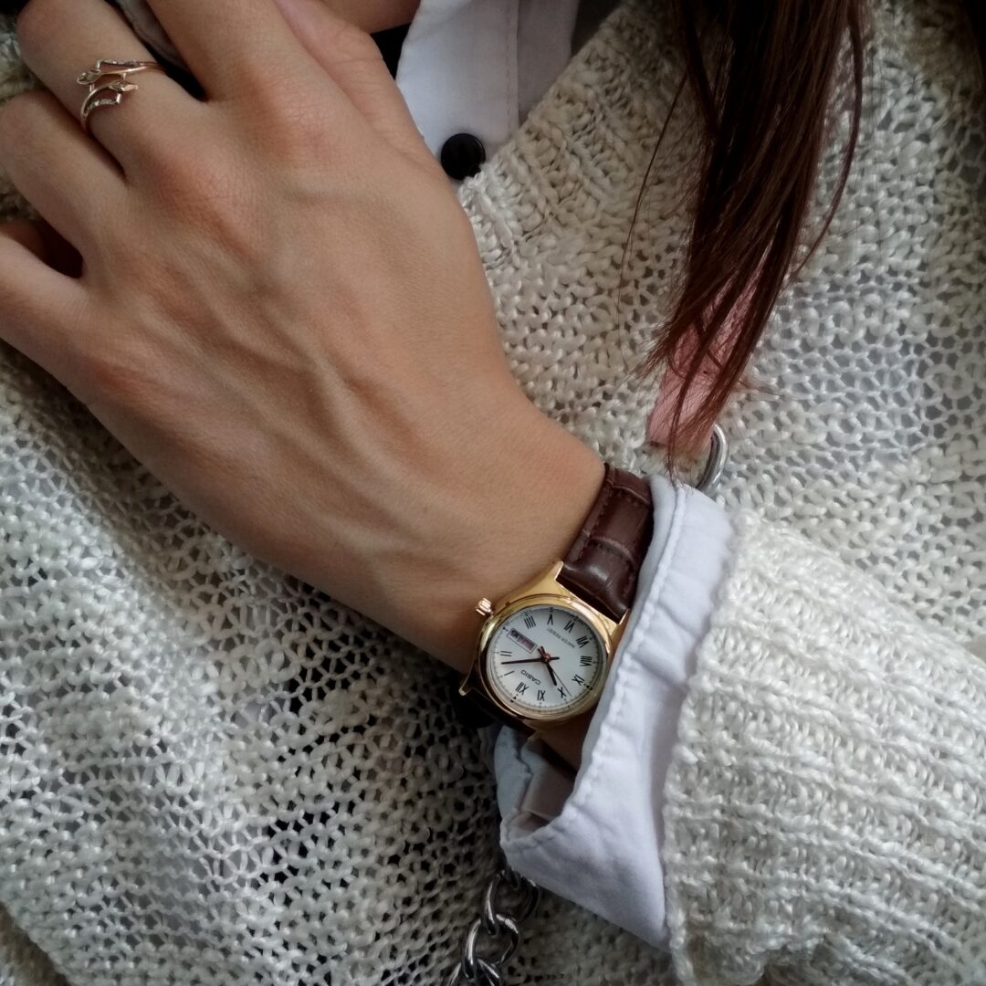 aiwatch_LTP-V006GL-7BUDF - Montre Femme Casio - LTP-V006GL-7BUDF - Bracelet en cuir marron - Résistant à l'eau