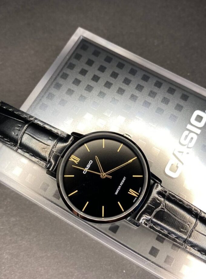 Montre CASIO Femme - Bracelet Noir En Cuir Véritable - Résistante à l'eau - 12 Mois De Garantie - LTP-VT01L-1BUDF