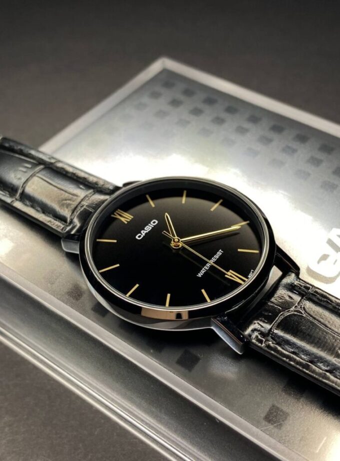 Montre CASIO Femme - Bracelet Noir En Cuir Véritable - Résistante à l'eau - 12 Mois De Garantie - LTP-VT01L-1BUDF