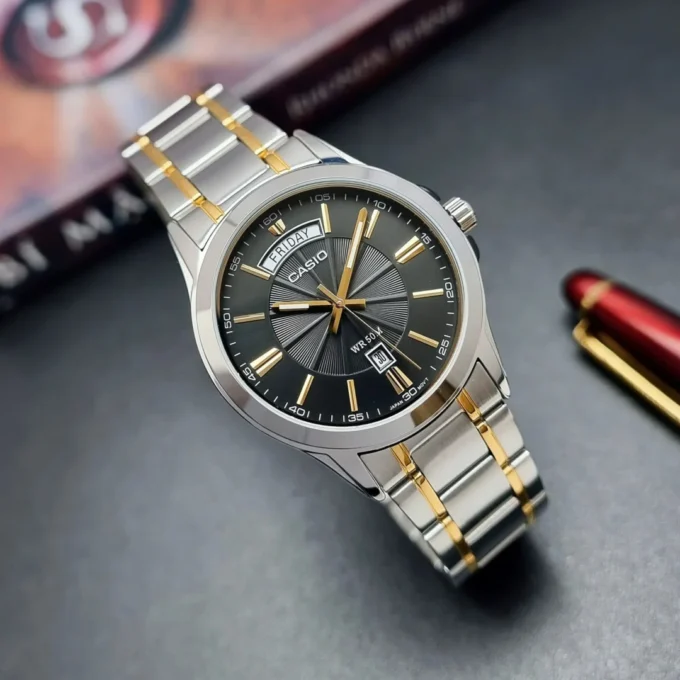 Montre CASIO Homme - Bracelet Gris En Acier Inoxydable - Résistante à l'eau - 12 Mois De Garantie - MTP-1381G-1AVDF