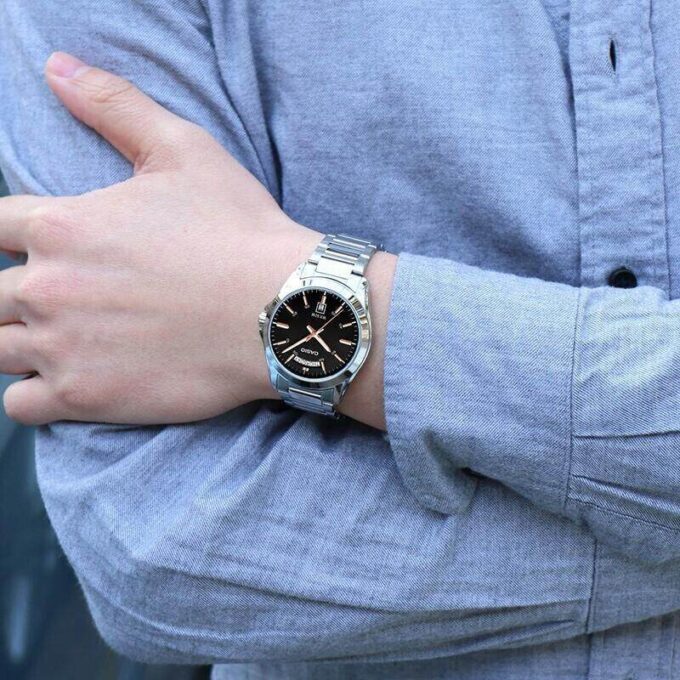 Montre CASIO Homme - Bracelet Gris En Acier Inoxydable - Résistante à l'eau - 12 Mois De Garantie - MTP-1370D-1A2VDF