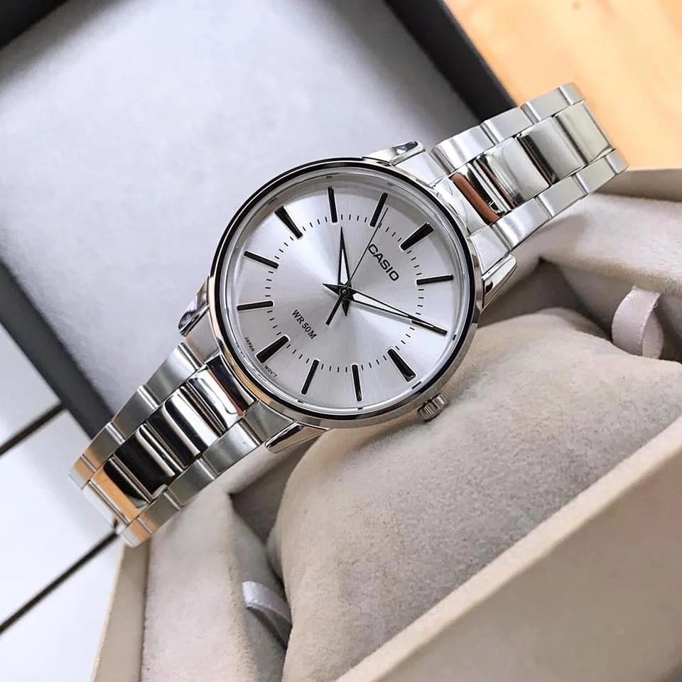 aiwatch_MTP-1303D-7AVDF - Montre CASIO Homme - MTP-1303D-7AVDF - Bracelet Gris En Acier Inoxydable - Cadran Blanc - 12 Mois De Garantie