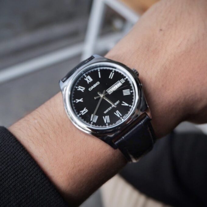 Casio Montre Homme MTP-V006L-1BUDF - Bracelet en Cuir - Noir