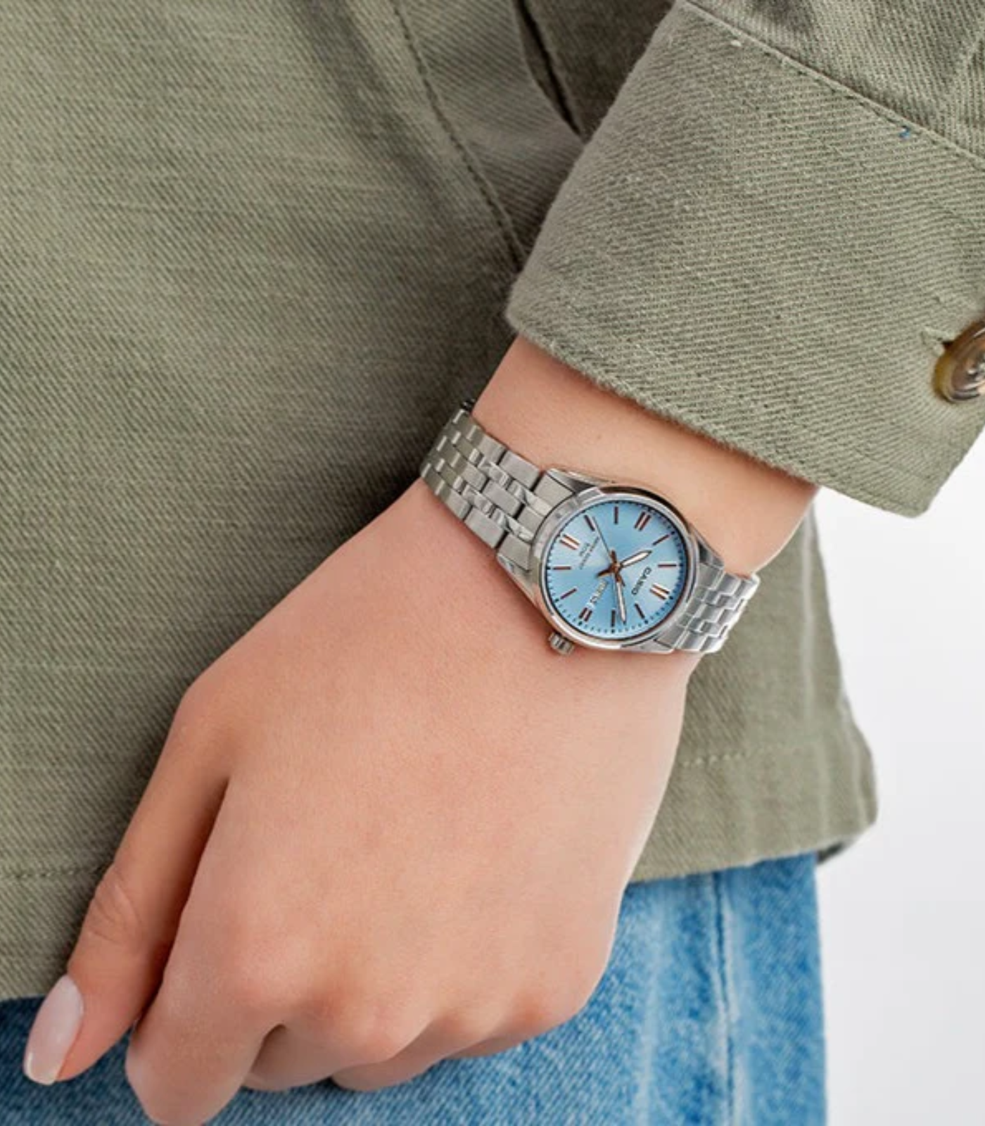 Montre Femme Casio - LTP-1335D-2AVDF - Bracelet en Acier Inoxydable - Affichage analogique - Résistant à l'eau – Image 2