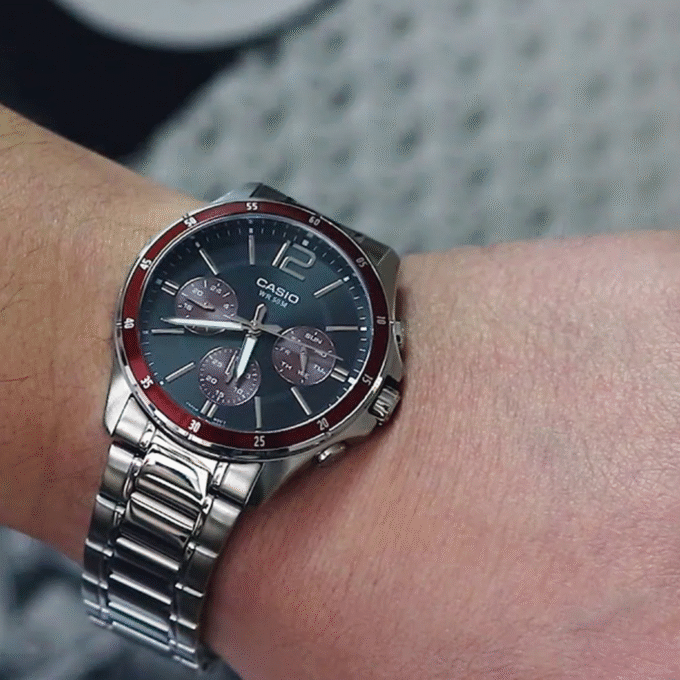 Montre CASIO Homme - MTP-1374D-5AVDF - Bracelet Gris En Acier Inoxydable - Résistante à l'eau - 12 Mois De Garantie