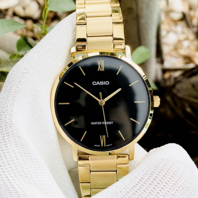 Montre CASIO Homme - MTP-VT01G-1BUDF - Bracelet DoRée En Acier Inoxydable - Résistante à l'eau - 12 Mois De Garantie